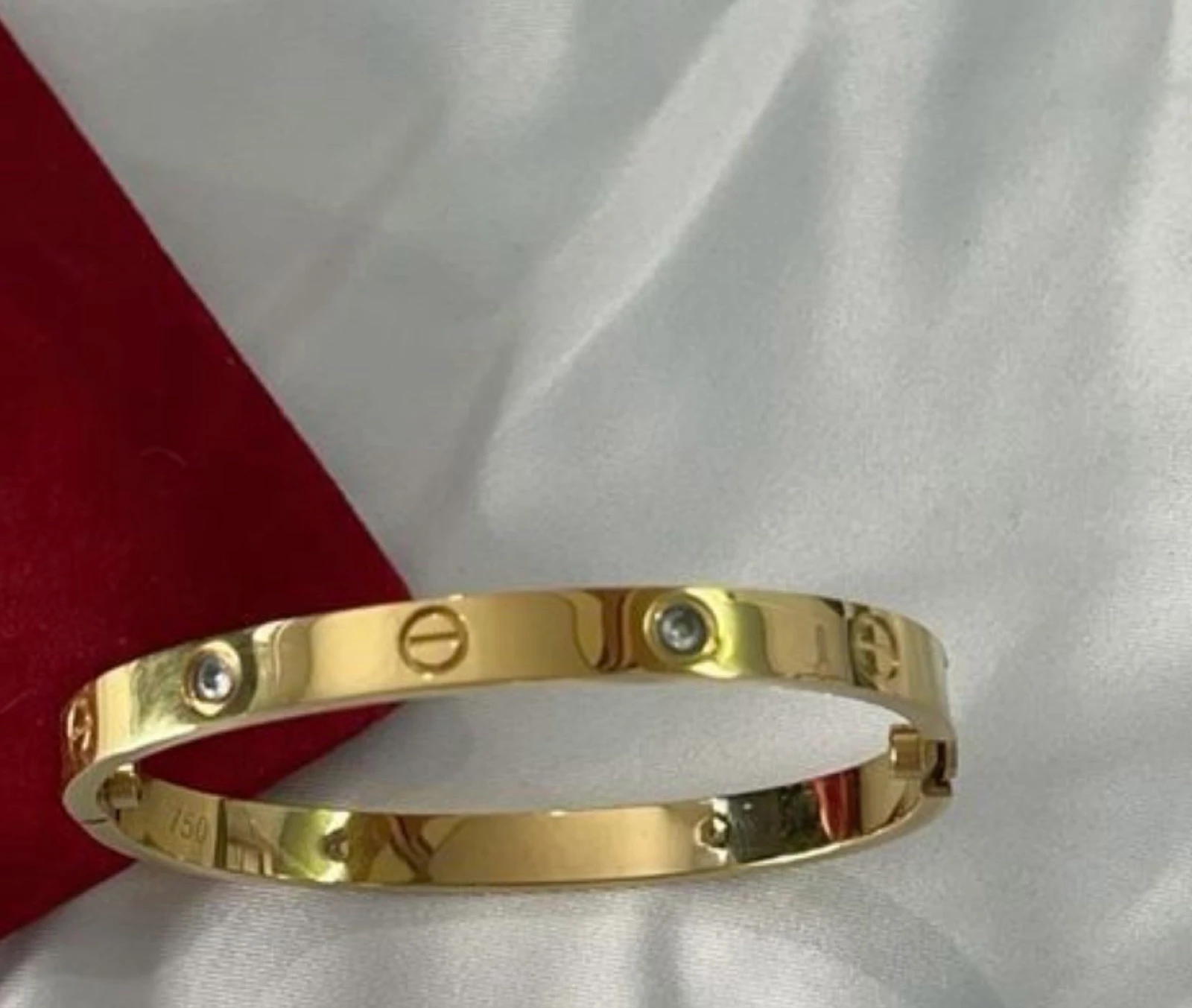 Pulsera acero piedras.